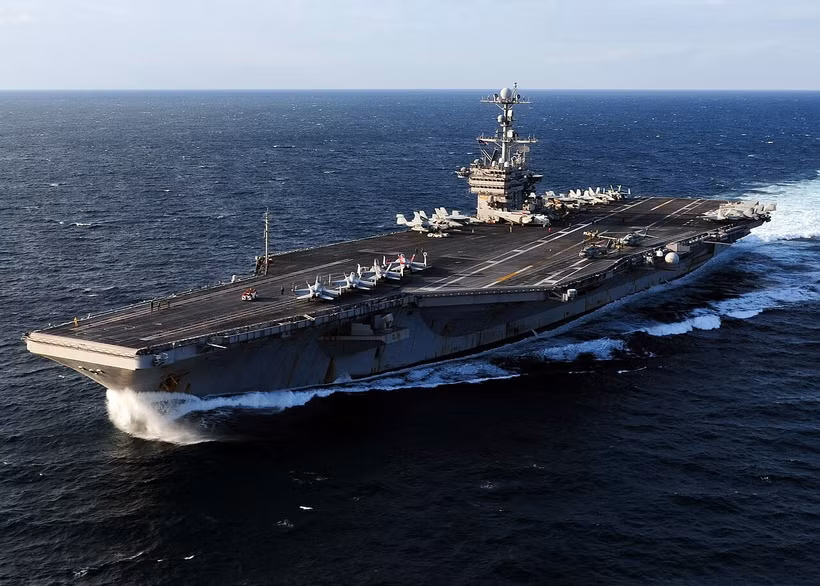 Tàu sân bay USS George Washington. ((Nguồn: Wikipedia)