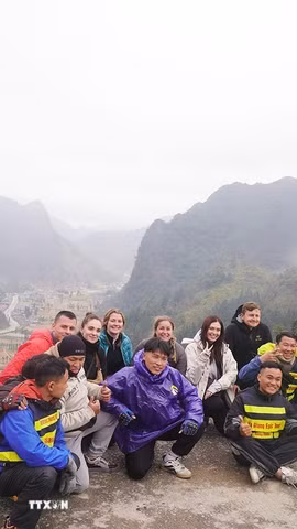 Du lịch Hà Giang là hành trình không thể bỏ qua của nhiều du khách quốc tế khi đến với Việt Nam. (Ảnh: Khánh Hoà/TTXVN)