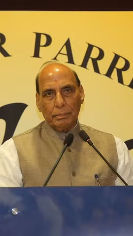 Bộ trưởng Quốc phòng Ấn Độ Rajnath Singh phát biểu khai mạc Diễn đàn các Viện nghiên cứu Quốc phòng ASEAN-Ấn Độ lần thứ nhất. (Ảnh: rajnathsingh.in)