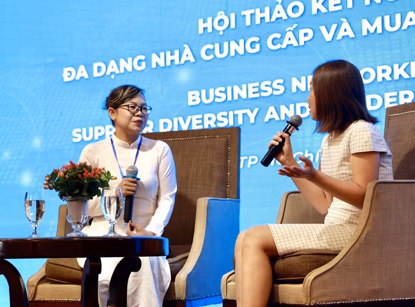 Doanh nhân nữ tham gia phiên thảo luận tại hội thảo. (Ảnh: TTXVN phát)