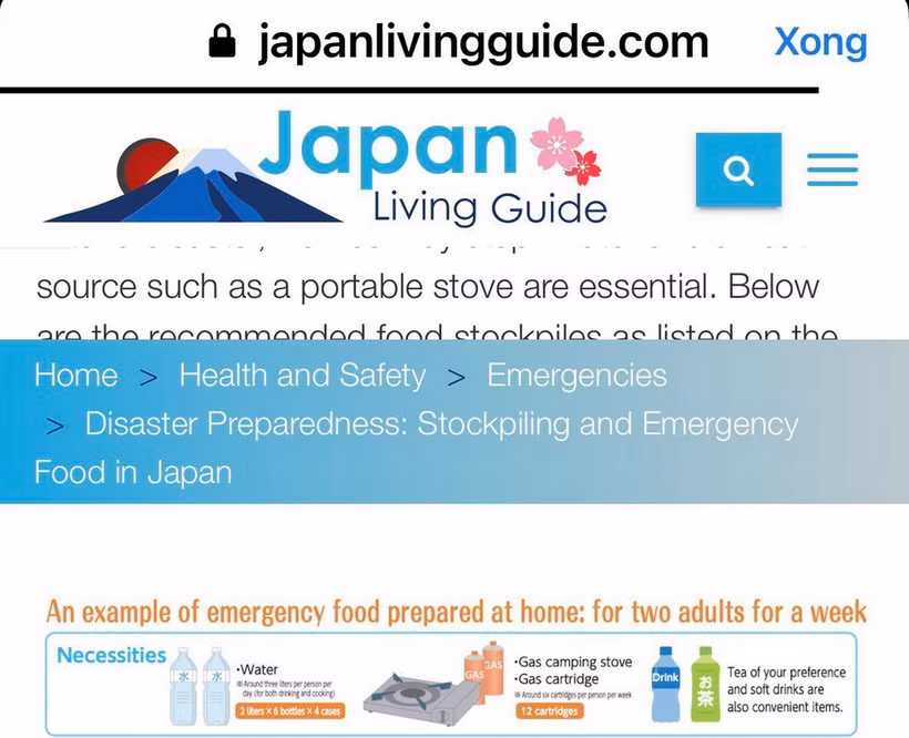 Hướng dẫn trên website Japan Living Guide về loại hàng và định lượng tích trữ cần thiết đề phòng thiên tai, thảm họa. (Ảnh: Nguyễn Tuyến/TTXVN)
