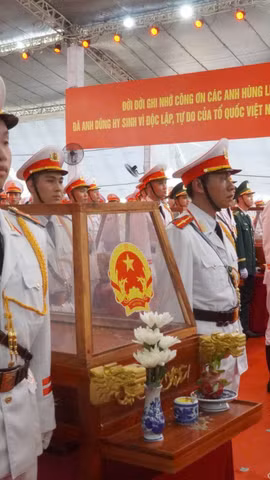 Sau hơn nửa thế kỷ, 731 hài cốt liệt sĩ trở về trong vòng tay Nhân dân