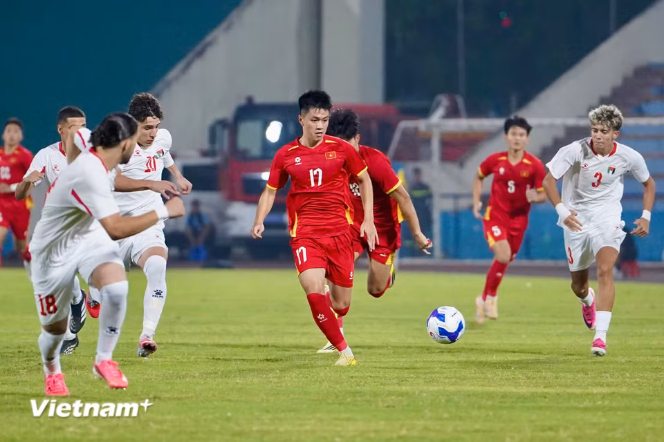 Sau khi đã để thua ở trận mở màn, U20 Việt Nam quyết tâm giành chiến thắng trước U20 Palestine để nuôi hy vọng đi tiếp. (Ảnh: Việt Anh/Vietnam+)