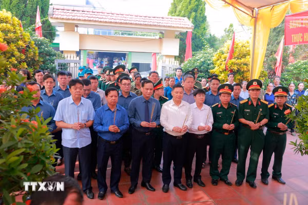 Truy điệu và an táng hai hài cốt liệt sỹ tại Phú Thọ