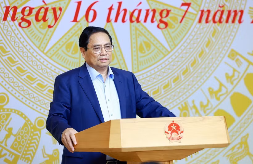 Thủ tướng Phạm Minh Chính phát biểu tại Hội nghị thúc đẩy đầu tư công năm 2024. (Ảnh: Dương Giang/TTXVN)