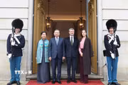 Tổng Bí thư, Chủ tịch nước Tô Lâm và Phu nhân Ngô Phương Ly cùng Nhà Vua Đan Mạch Frederik X và Hoàng hậu Mary chụp ảnh chung tại Lễ tiễn. (Ảnh: Thống Nhất/TTXVN)