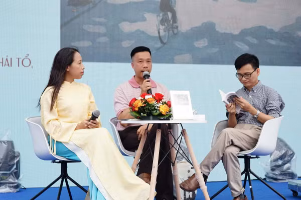 “Dấu vân tay của phố”: Những dấu vết bình dị làm nên “chất” Hà Nội