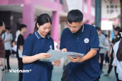 Thí sinh Hà Nội dự thi lớp 10. (Ảnh: Hoài Nam/Vietnam+)