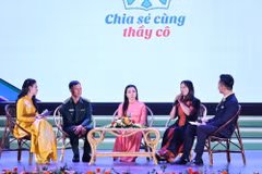 Các giáo viên trong chương trình Chia sẻ cùng thầy cô năm 2025. (Ảnh: Minh Đức/TTXVN)