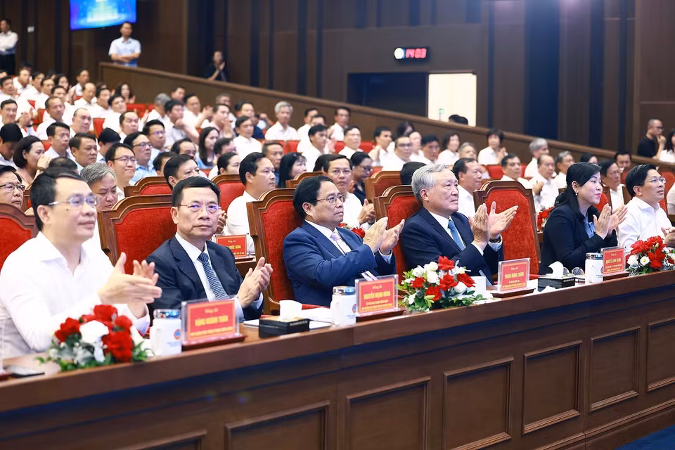 Thủ tướng Phạm Minh Chính dự Hội nghị giới thiệu mô hình chuyển đổi số thành công cấp bộ, ngành. (Ảnh: Dương Giang/TTXVN)