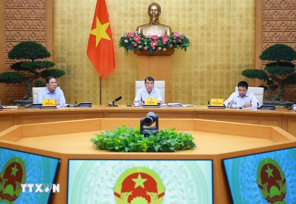 Thủ tướng Lê Minh Hưng chủ trì Hội nghị Ban Thường vụ Đảng ủy Chính phủ về công tác đánh giá, xếp loại cán bộ. (Ảnh: Dương Giang/TTXVN)