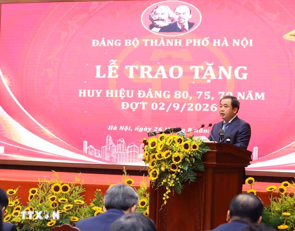 Đồng chí Trần Đức Thắng, Ủy viên Bộ Chính trị, Bí thư Thành ủy Hà Nội, Trưởng đoàn Đại biểu Quốc hội thành phố Hà Nội phát biểu. (Ảnh: Văn Điệp/TTXVN)