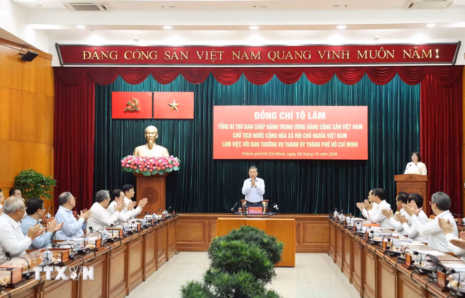 Tổng Bí thư, Chủ tịch nước Tô Lâm làm việc với Ban Thường vụ Thành ủy Thành phố Hồ Chí Minh. (Ảnh: Thống Nhất/TTXVN)