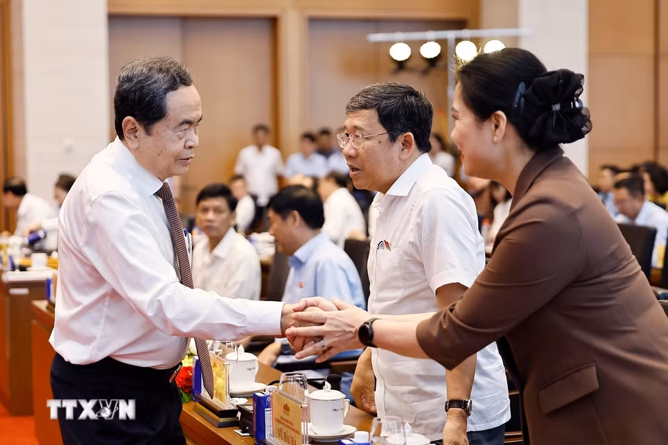 Chủ tịch Quốc hội Trần Thanh Mẫn với đại biểu dự Hội nghị. (Ảnh: Doãn Tấn/TTXVN)