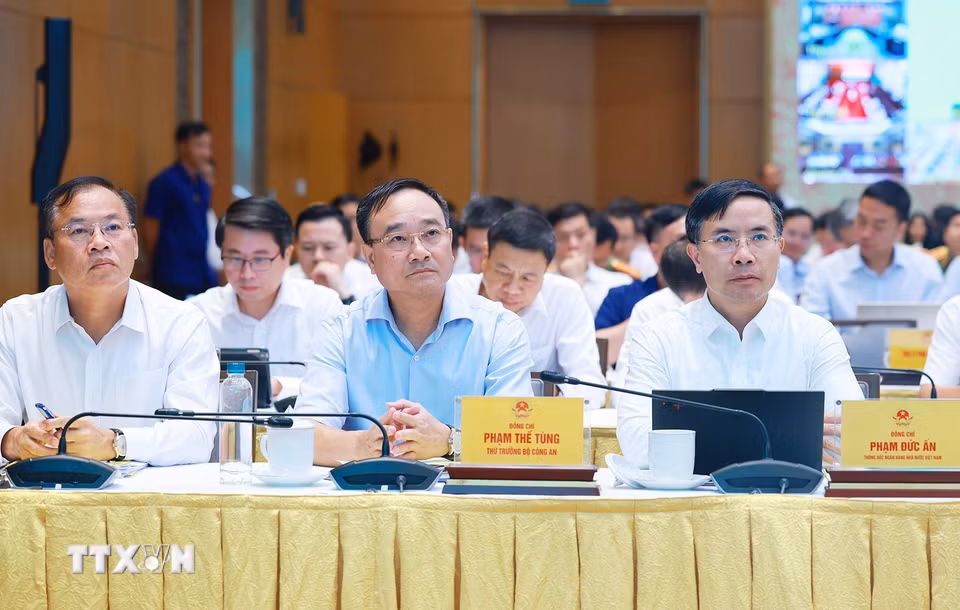 Các đại biểu tham dự phiên họp chuyên đề về Khoa học, công nghệ và đổi mới sáng tạo và chuyển đổi số đóng góp cho phát triển kinh tế-xã hội và đánh giá kết quả công tác quý 3 năm 2026. (Ảnh: Dương Giang/TTXVN)