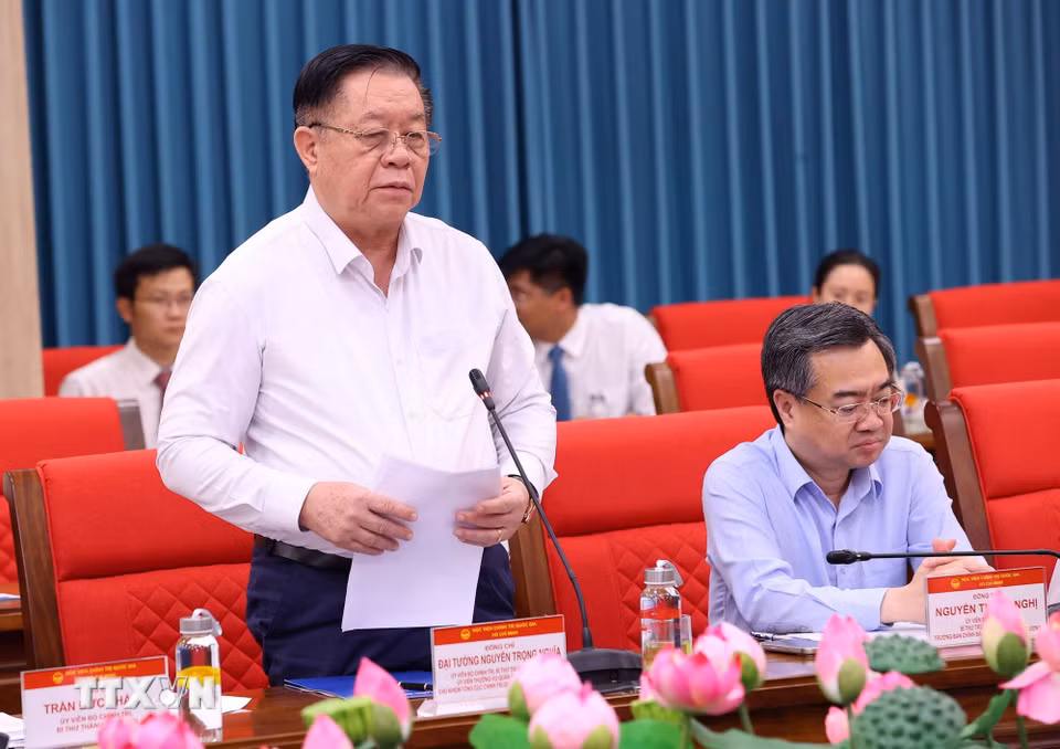 Đại tướng Nguyễn Trọng Nghĩa, Ủy viên Bộ Chính trị, Bí thư Trung ương Đảng, Chủ nhiệm Tổng cục Chính trị Quân đội nhân dân Việt Nam phát biểu. (Ảnh: Văn Điệp/TTXVN)