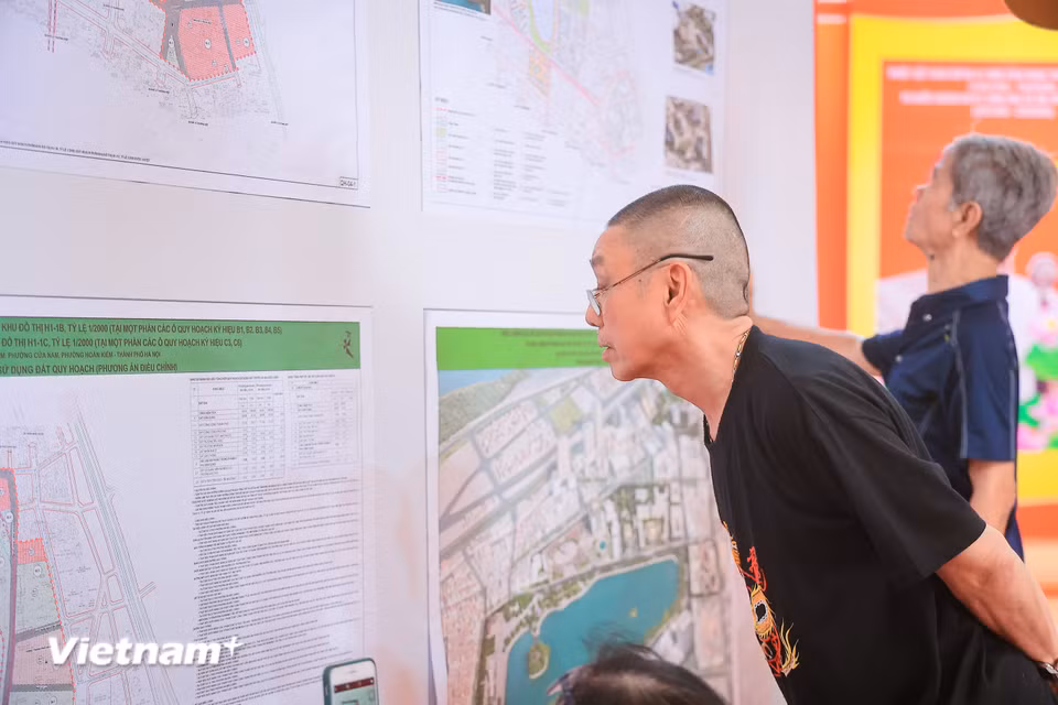 Không gian công viên - quảng trường phía Đông được nghiên cứu phát triển không gian ngầm nhằm tăng cường không gian dịch vụ, công cộng và kết nối với ga C9 thuộc tuyến đường sắt đô thị số 2, tạo lập khu vực TOD văn hóa, dịch vụ, thương mại đặc biệt. (Ảnh: Hoài Nam/Vietnam+)