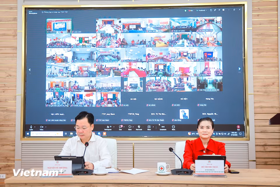 Bà Đỗ Thị Thu Thảo cho biết Đại hội XII đã xác định phương châm hành động của nhiệm kỳ là “Đoàn kết - Đổi mới - Chuyên nghiệp - Tự cường.” Đây không chỉ là phương châm hành động được xác định trong văn kiện nhiệm kỳ mà còn thể hiện yêu cầu đối với hệ thống Hội trong một giai đoạn phát triển mới. (Ảnh: Hoài Nam/Vietnam+)