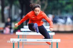 Huỳnh Thị Mỹ Tiên được kỳ vọng sẽ giành HCV SEA Games 33. (Ảnh: Minh Quyết/TTXVN)