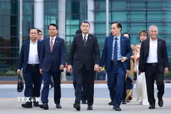 Thủ tướng Lê Minh Hưng rời Hà Nội sang tham dự Hội nghị Cấp cao Kỷ niệm 35 năm quan hệ ASEAN-Nga tại Kazan. (Ảnh: Dương Giang/TTXVN)
