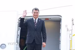 Thủ tướng Lê Minh Hưng rời Hà Nội sang tham dự Hội nghị Cấp cao Kỷ niệm 35 năm quan hệ ASEAN-Nga tại Kazan. (Ảnh: Dương Giang/TTXVN)