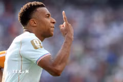 Mbappe lập hàng loạt cột mốc chưa từng có trong lịch sử World Cup. (Ảnh: AFP/TTXVN)