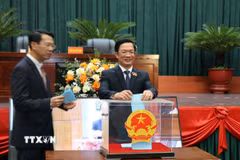 Hội đồng nhân dân thành phố Hải Phòng thông qua nhiều nghị quyết quan trọng. (Ảnh: Hoàng Ngọc/TTXVN)