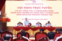 Tổng Thanh tra Chính phủ Nguyễn Quốc Đoàn và các đồng chí Phó Tổng Thanh tra chủ trì. (Ảnh: Văn Điệp/TTXVN)
