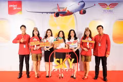 Những người trẻ mong muốn gia nhập Vietjet để chạm tay vào bầu trời.