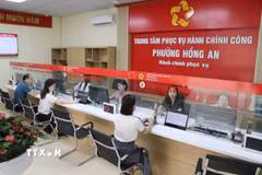 Hoạt động chính quyền 2 cấp được vận hành tại xã Hồng An, thành phố Hải Phòng. (Ảnh: Hoàng Ngọc/TTXVN)