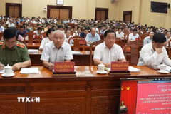 Ban Thường vụ Tỉnh ủy An Giang tổ chức hội nghị triển khai các văn bản của Tỉnh ủy thực hiện các Nghị quyết, kết luận của Hội nghị lần thứ 3 BCH Trung ương Đảng khóa XIV, hôm 27/8 vừa qua. (Ảnh: Lê Huy Hải/TTXVN)