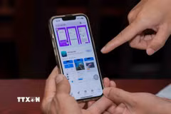 100% thôn, làng ở Quảng Ngãi có sóng điện thoại và Internet. (Ảnh minh họa: Phan Phương/TTXVN)