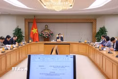 Phó Thủ tướng Trần Hồng Hà chủ trì cuộc họp. (Ảnh: Văn Điệp/TTXVN)