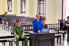 Bị cáo Nguyễn Minh Sang bị tuyên phạt 14 năm tù về tội “Lừa đảo chiếm đoạt tài sản.” (Ảnh: TTXVN phát)