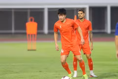 Hoàng Đức và Hoàng Hên ra sân ngay từ đầu. (Nguồn: VFF)