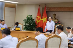 Phó Thủ tướng Thường trực Phạm Gia Túc kết luận cuộc họp. (Nguồn: Báo Chính phủ)