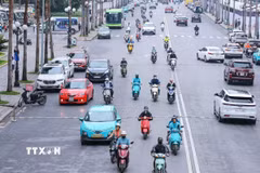 Hà Nội sẽ hỗ trợ đối đa đến 20 triệu đồng cho các cá nhân thuộc hộ nghèo khi chuyển đổi phương tiện xanh. (Ảnh: Hoàng Hiếu/TTXVN)