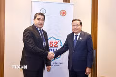 Chủ tịch Quốc hội Trần Thanh Mẫn gặp Chủ tịch Quốc hội Gruzia Shalva Papuashvili. (Ảnh: Doãn Tấn/TTXVN)