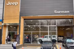 Trung tâm phân phối nhãn hiệu Jeep, dòng xe đình đám của Stellantis, tại thủ đô Mexico City. (Ảnh: Phi Hùng/TTXVN)