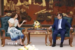 Thủ tướng Phạm Minh Chính tiếp bà Audrey Azoulay, Tổng Giám đốc UNESCO. (Ảnh: Dương Giang/TTXVN)