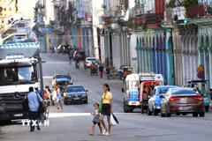 Người dân tại La Habana, Cuba. (Ảnh: THX/TTXVN phát)