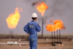 Một cơ sở khai thác dầu của Iran. (Ảnh: IRNA/TTXVN)