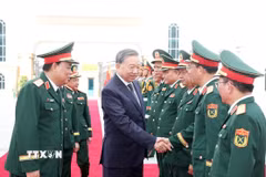 Phát triển công nghiệp quốc phòng theo hướng chủ động, tự lực, tự cường