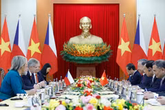 Tổng Bí thư Tô Lâm tiếp Chủ tịch Thượng viện Quốc hội Cộng hòa Séc Milos Vystrcil. (Ảnh: Thống Nhất/TTXVN)
