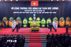 Lễ truy điệu nguyên Chủ tịch nước Trần Đức Lương. (Ảnh: TTXVN)