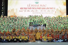 Gần 3.000 bạn trẻ đến từ nhiều tỉnh, thành phố trong cả nước tham gia Hội trại Tuổi trẻ và Phật giáo “Tự hào dân tộc - Tri ân, báo ân”. (Ảnh: TTXVN phát)