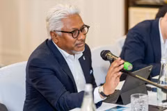 Ông Aimy Zairin Mohamed, Trưởng đại diện PETRONAS tại Việt Nam chia sẻ tại sự kiện. (Ảnh: PV/Vietnam+)