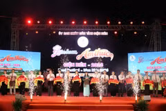 Toàn cảnh Lễ khai mạc Liên hoan Ẩm thực tỉnh Điện Biên năm 2026 với chủ đề “Điện Biên - Hương sắc vùng cao - Tinh hoa ẩm thực”. (Ảnh: PV/Vietnam+)