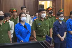 Các bị cáo tại Phiên tòa. (Ảnh: Khánh Ly/Vietnam+)