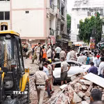 Hiện trường vụ sập tòa nhà tại khu Satya Niketan ở thủ đô New Delhi, Ấn Độ ngày 6/9/2026. (Ảnh: ANI/TTXVN phát)